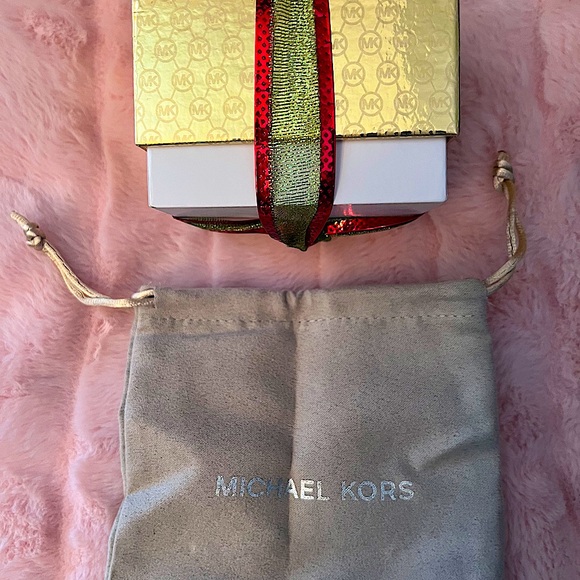 Michael Kors Rose Gold Open Heart/MK Logo/Pave’ Crystal Stud Earrings w/Dust Bag - Picture 11 of 14